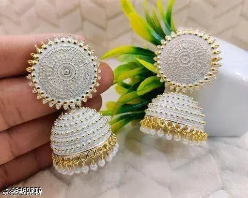 Elegant White Kundan Jhumka Earrings