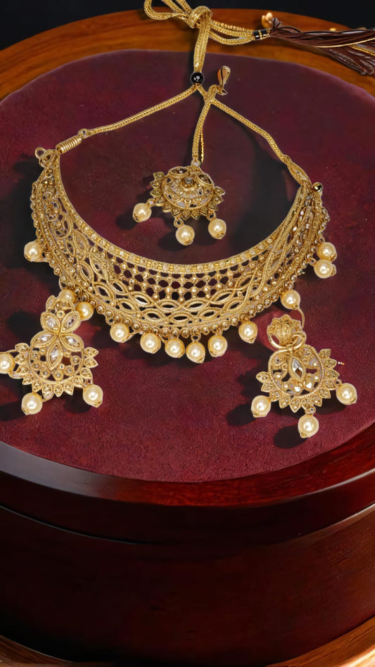 Antique Gold Finish Bridal Jewelry Set with Pearls