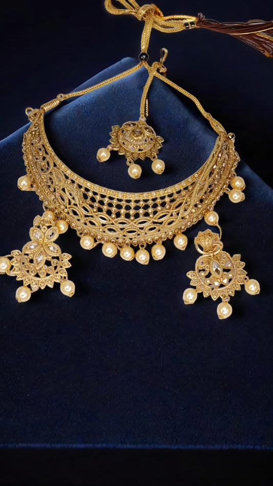 Antique Gold Finish Bridal Jewelry Set with Pearls